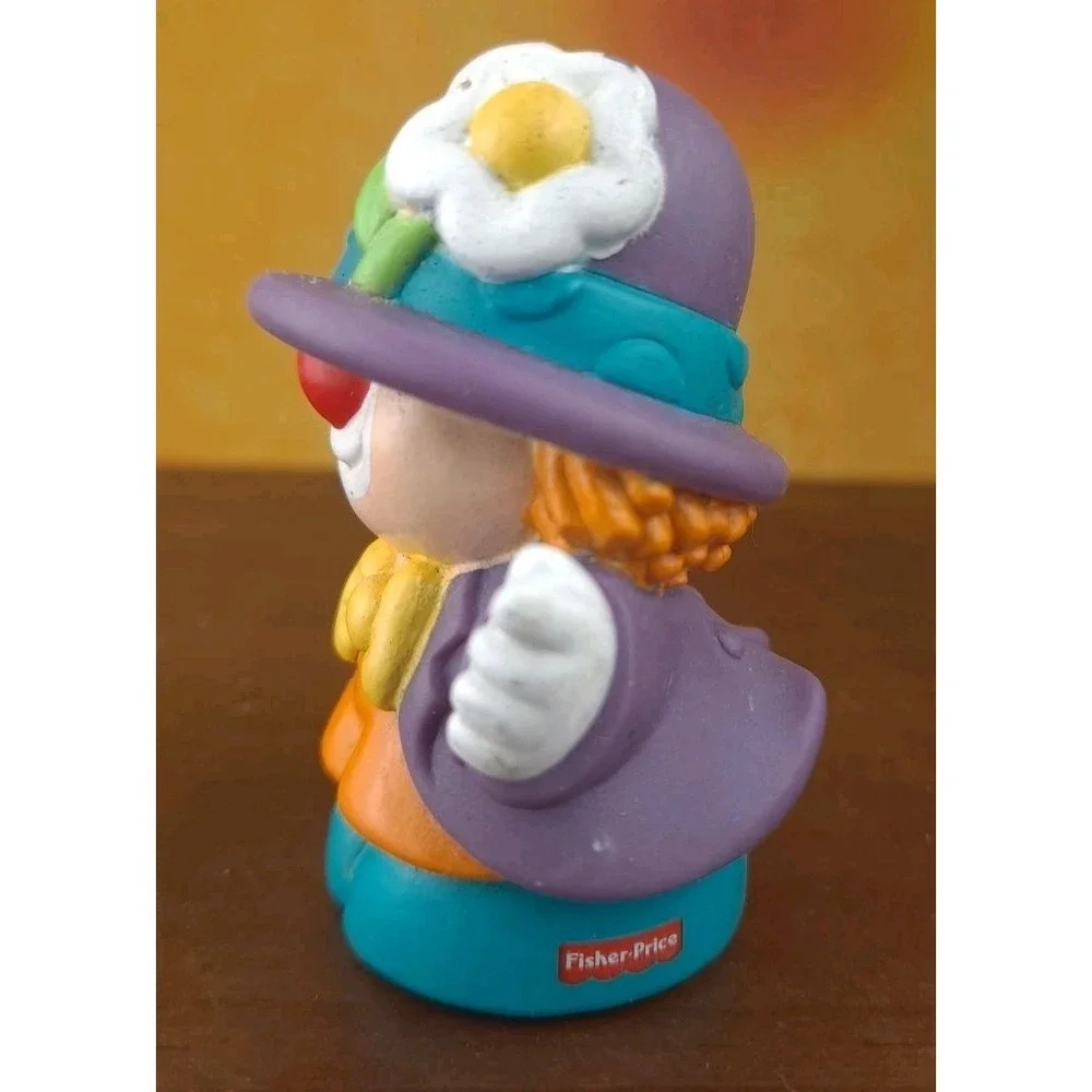 Fisher Price Little People Clown Smiley Circus 1997 Purple Coat